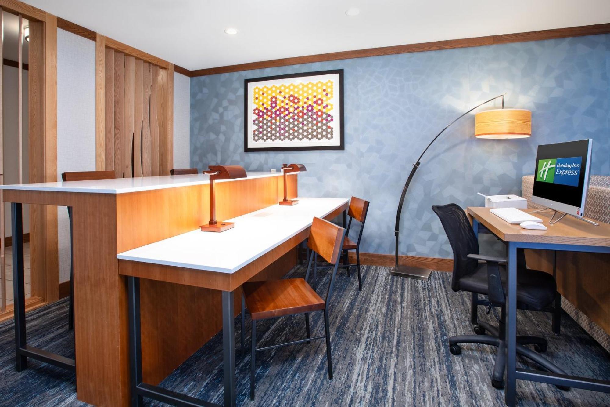 Holiday Inn Express & Suites Buffalo, An Ihg Hotel Exterior foto